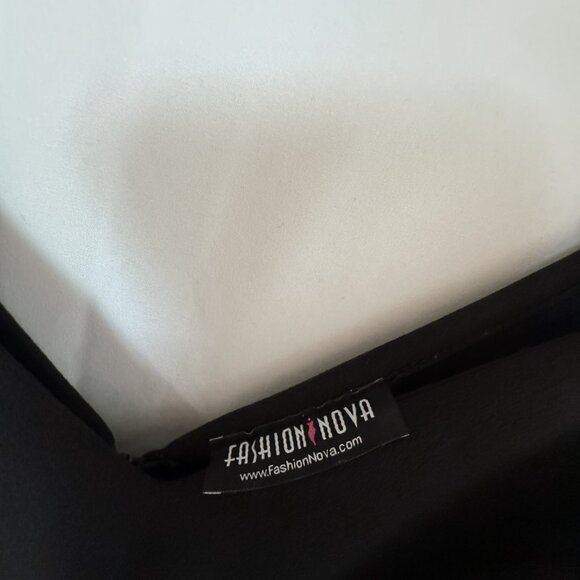 Fashion Nova Black Wide-Leg Spaghetti Strap Jumpsuit – Size S/M - Picture 5 of 5